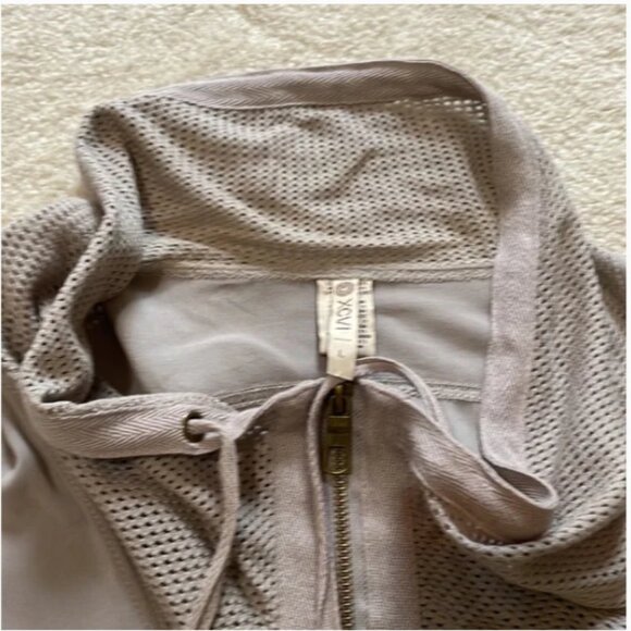 XCVI Boho Lagenlook Cowl Neck Zipper Ruched Sleeves Light Jacket Size Large - Picture 4 of 12